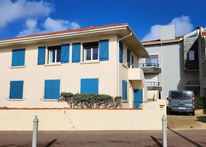 Beach Front Apartment Eljocri
